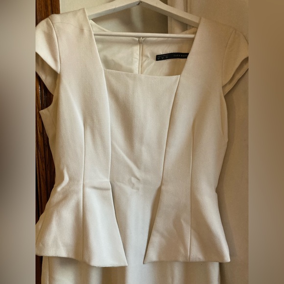 Dress - Picture 5 of 6